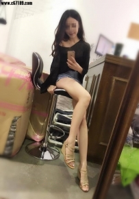雅惠 164/C/23歲  職業：服飾店員 陽光系正妹 甜美臉蛋 修長美腿